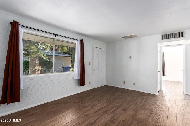 Foto del edificio - 1209 S Roosevelt St