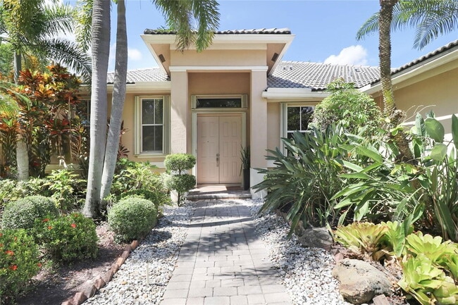 Building Photo - 1600 Blue Jay Cir