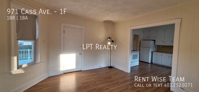 Building Photo - Heat & Hot Water - W/D Hook-ups - Garage P...