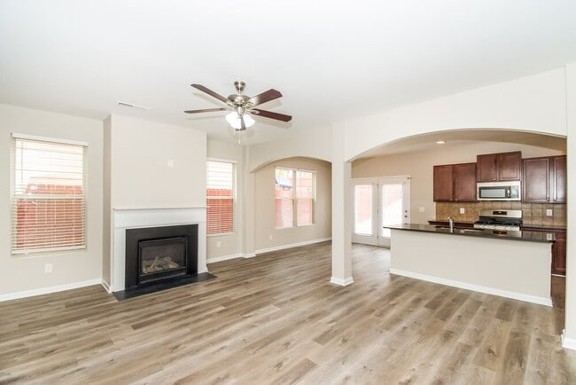 Building Photo - 5163 Rapahoe Trail