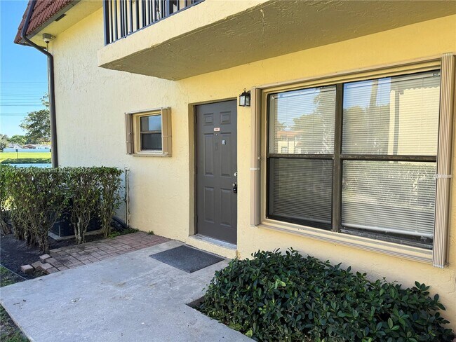 Building Photo - 459 NW 100th Pl