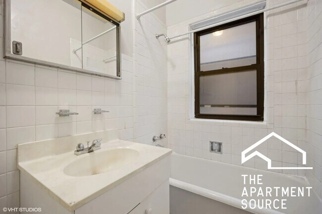 Foto del edificio - 1319 Oak Ave