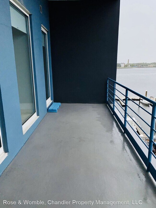 Foto del edificio - 1 br, 1 bath House - 40 Rader St #411