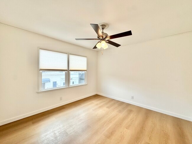 Foto del edificio - 1519 Laurel Ave