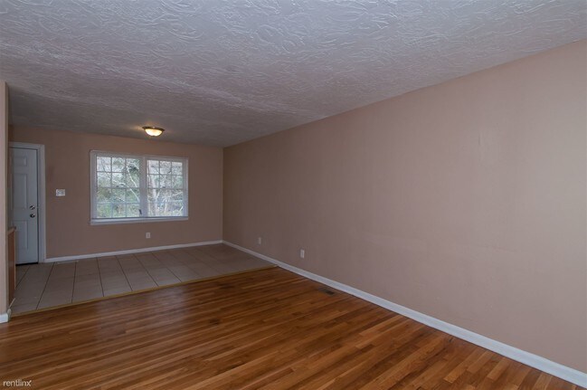 Building Photo - 5 br, 2 bath House - 2171 Rochelle Way