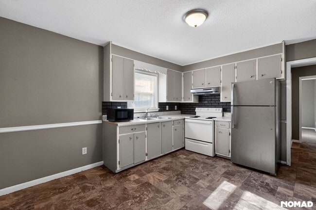 Foto del edificio - 1544 31st St Ct SE