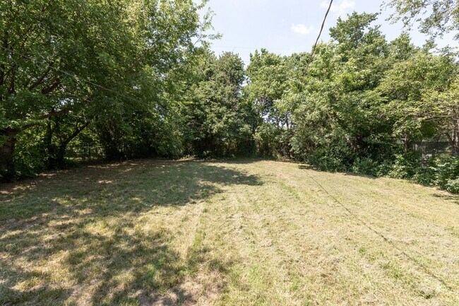 Foto del edificio - Beautiful 3 bedroom 1 bath!