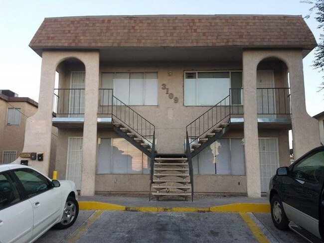 Foto del edificio - 3109 E Carey Ave