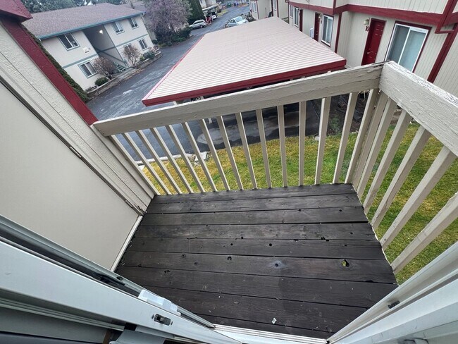 Foto del edificio - 1 Bed/1 Bath Eastside Apartment - Purcell ...