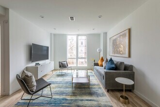 Building Photo - 300 Marshall Dr