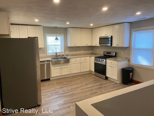 Foto del edificio - 5 br, 2 bath House - 34 Balmoral Avenue