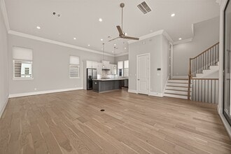 Building Photo - 2218C Lou Ellen Ln