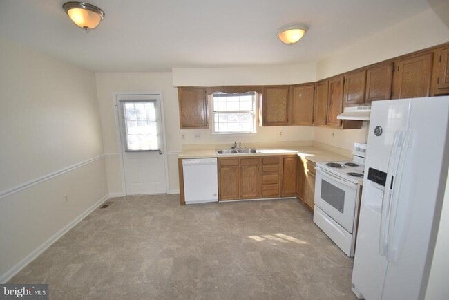 Foto del edificio - 7707 Klovstad Dr