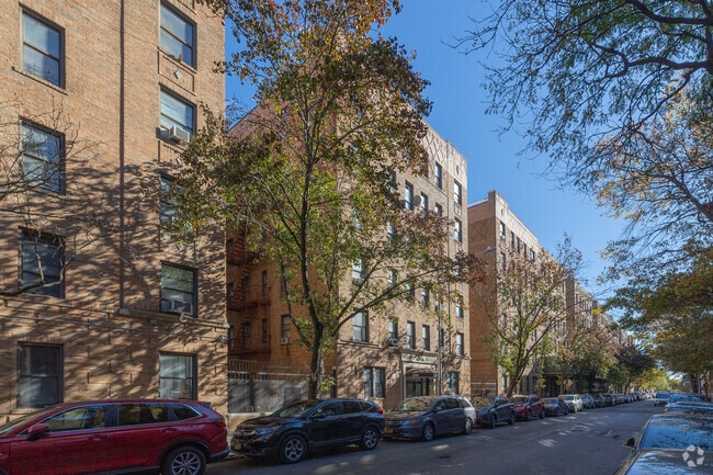 Building Photo - 2186 Cruger Ave
