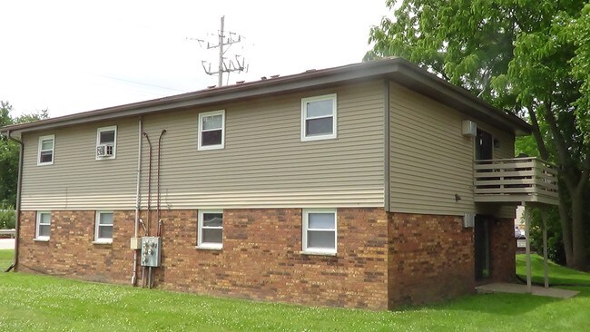 Building Photo - 501-503 W Brink St