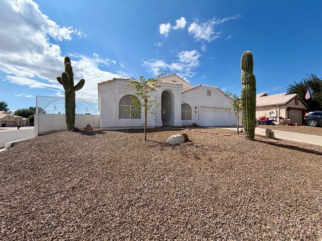 Foto del edificio - 7431 N Thornwood Rd