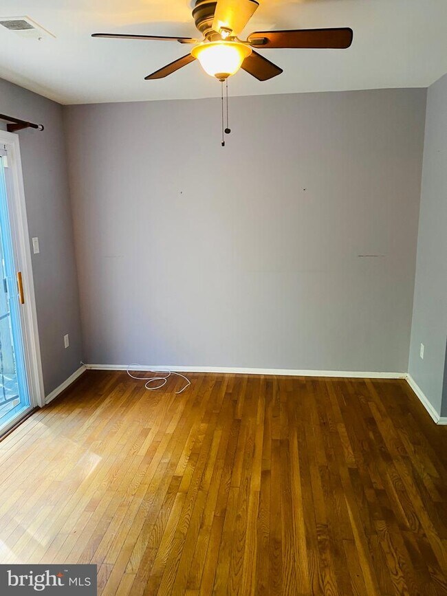 Building Photo - 8361 Luce Ct