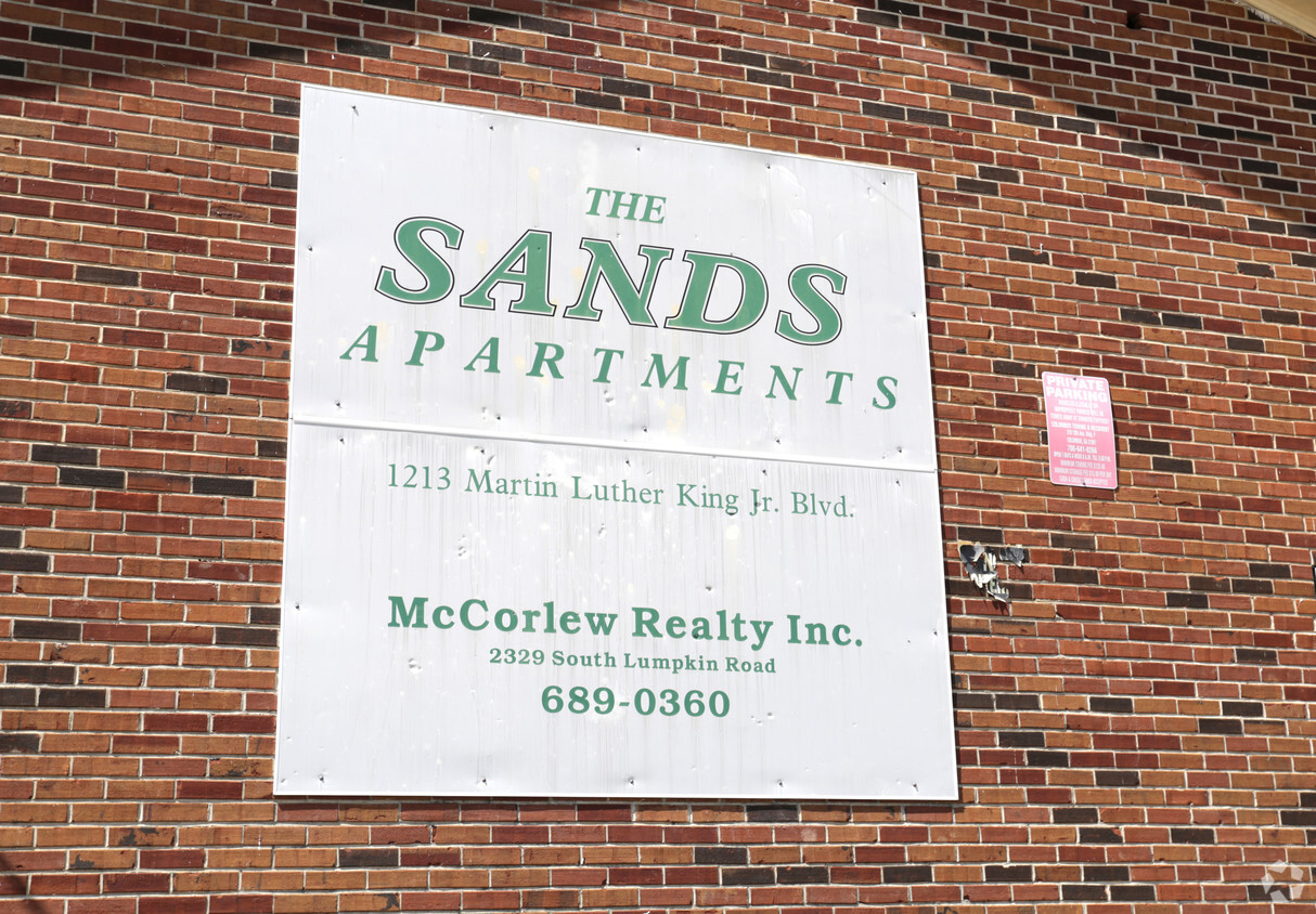 Building Photo - The Sands Apartments