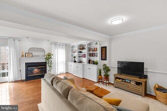 Building Photo - 1335 Argall Pl