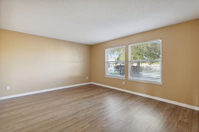 Building Photo - 1356 Fox Glenn