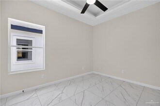 Building Photo - 19 S Woodland Dr