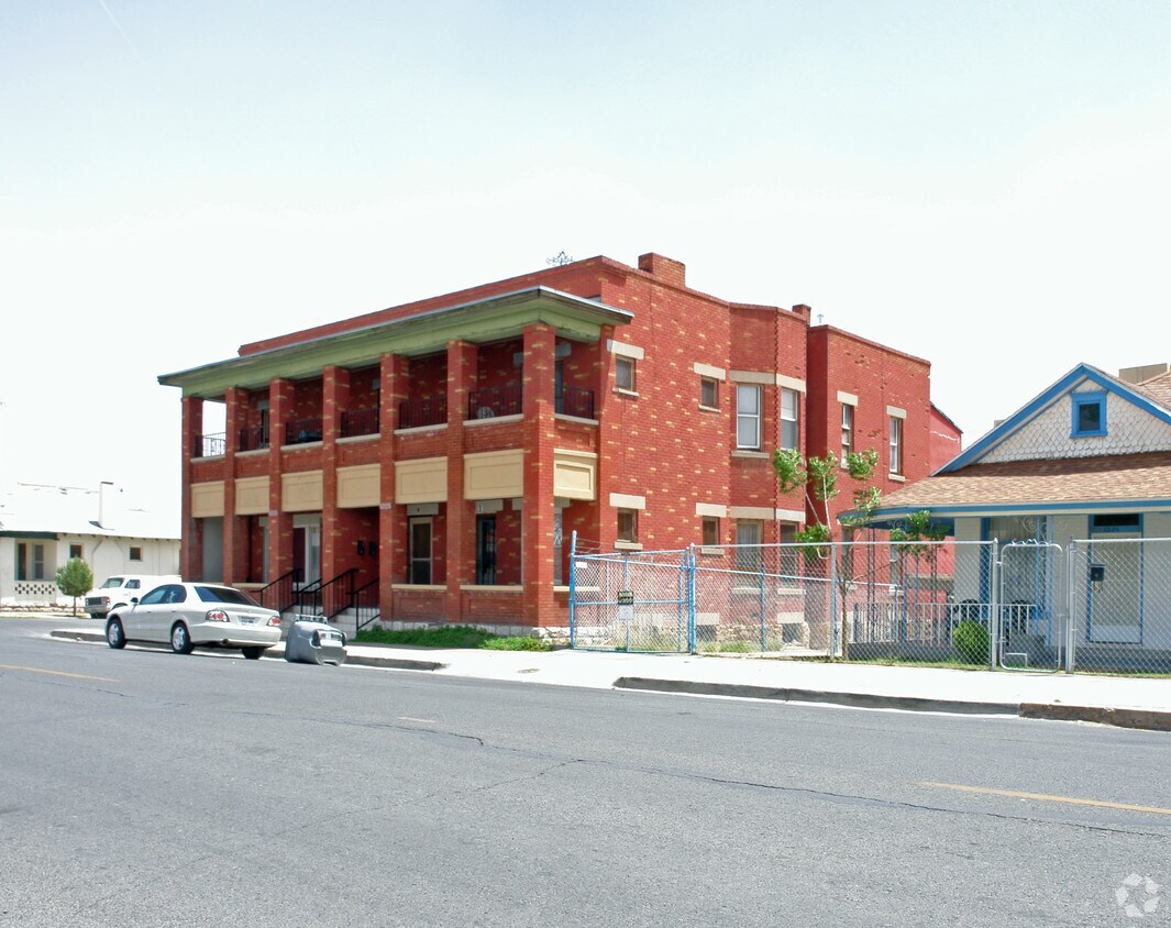 Building Photo - 1028 Wyoming Ave