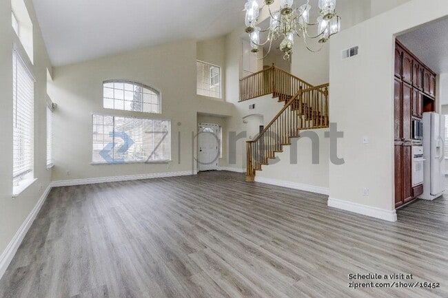 Building Photo - 1110 Palomar Ct