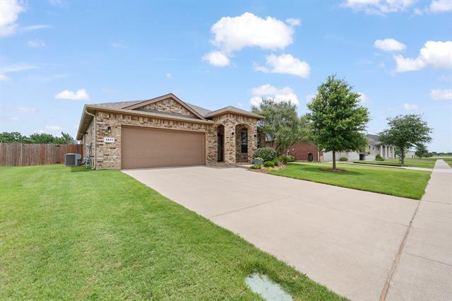 Building Photo - 1211 Larkspur Ln