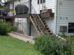 Building Photo - 915 9th St S