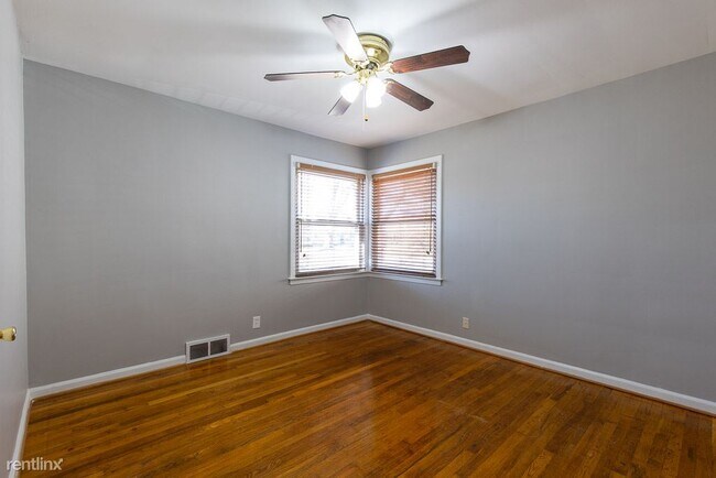 Building Photo - 2 br, 1 bath House - 26114 Palmer Blvd