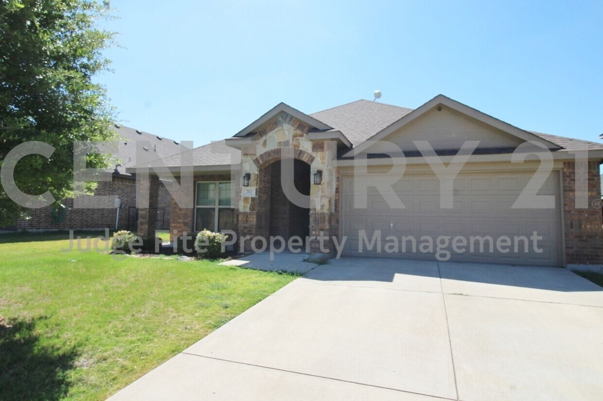 202 Valley View Dr, Waxahachie, TX 75167 House Rental in Waxahachie