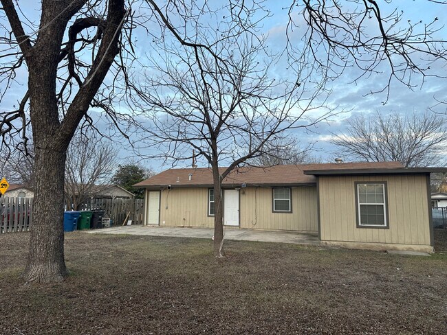 Foto del edificio - 9003 Perma Ln