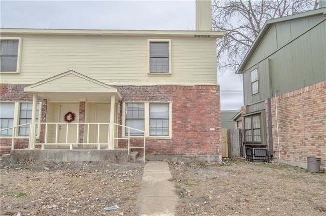 Building Photo - 109 Montego Dr