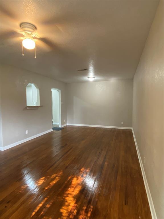 Building Photo - 1305 Zuber Dr