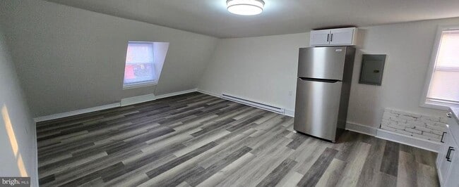 Foto del edificio - 213 W Market St