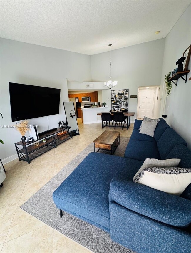 Foto del edificio - 8821 Wiles Rd