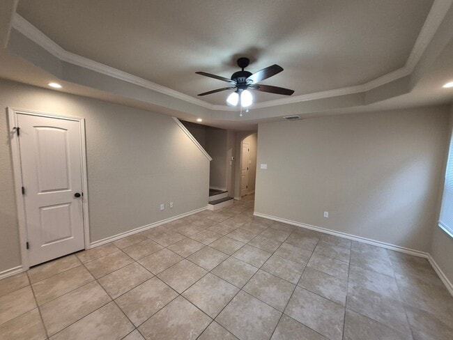 Building Photo - 7034 Lakeview Dr.