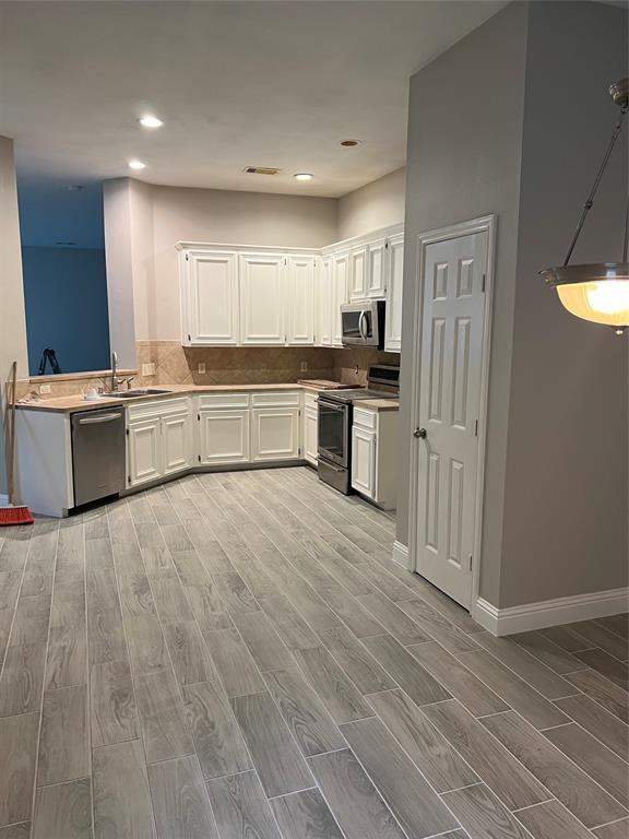 Foto del edificio - 14907 Tuttle Point Dr