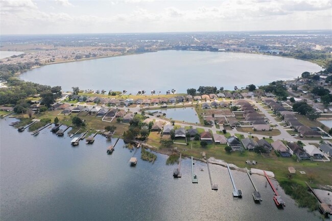 Building Photo - 4127 Island Lakes Dr