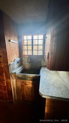 Foto del edificio - 45 Hoppen Rd