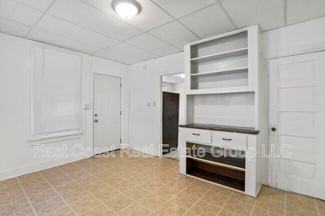 Foto del edificio - 207 N Mulberry St