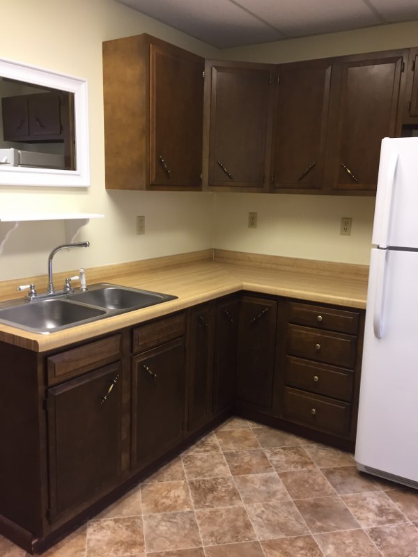 Vista de la cocina 1 - 406 Poplar St