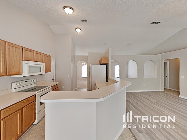 Building Photo - 4552 Gondolier Rd