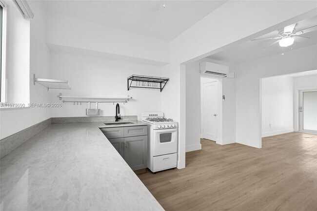 Foto del edificio - 319 80th St