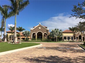 Building Photo - 9719 Acqua Ct
