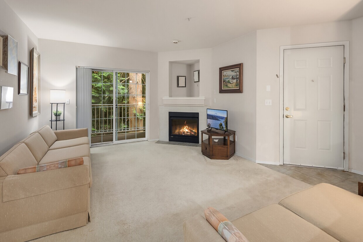 14714 Admiralty Way Unit 206, Lynnwood, WA 98087 Condo for Rent in