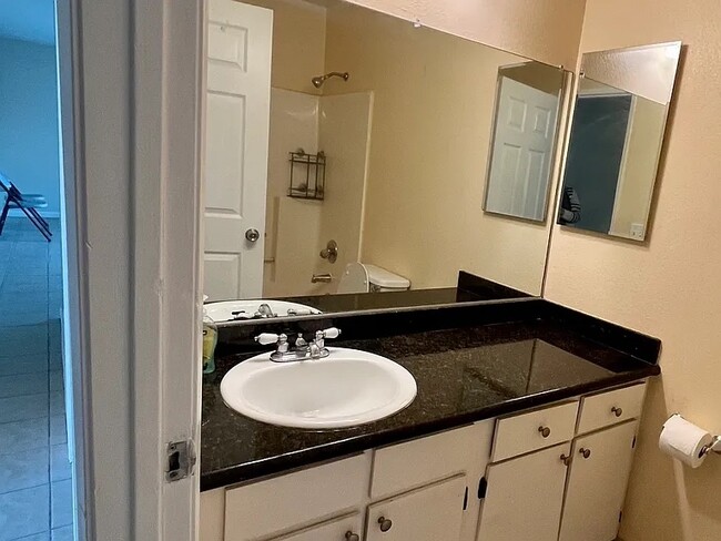 Foto del edificio - 37242 Sabal Ave