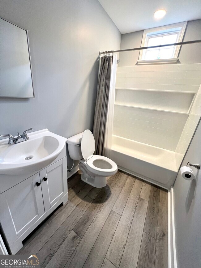 Foto del edificio - 112 Cedar St