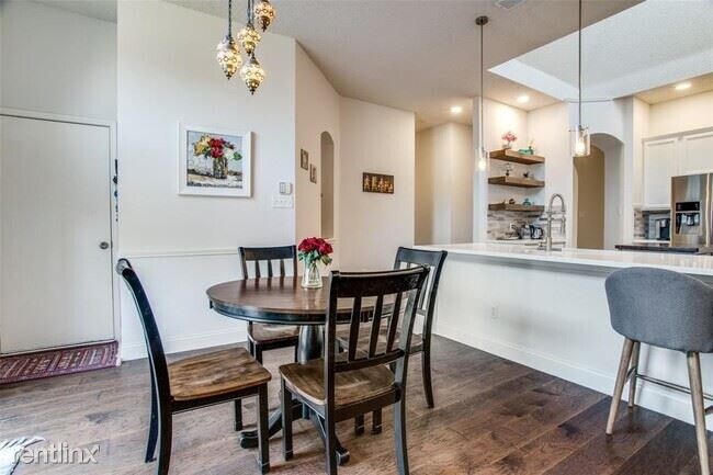 Foto del edificio - 4 br, 2 bath House - 9612 Sean Dr