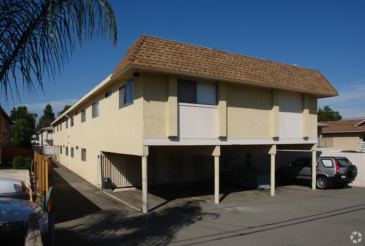 Primary Photo - 3630 S Barcelona St
